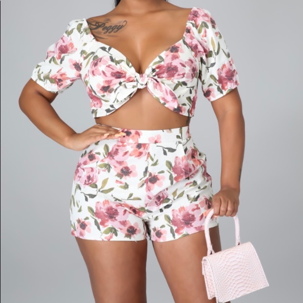 Rose Ivory Set